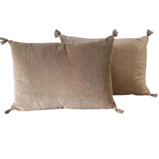 Coussin rectangle en velours Greige