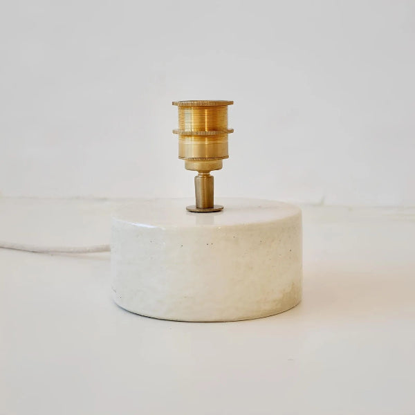 pied de lampe en céramique fabriqué au Portugal