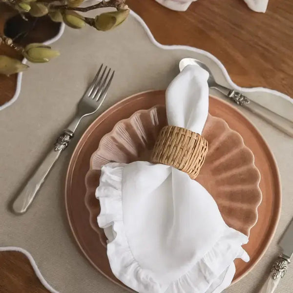 set de table design festonné beige