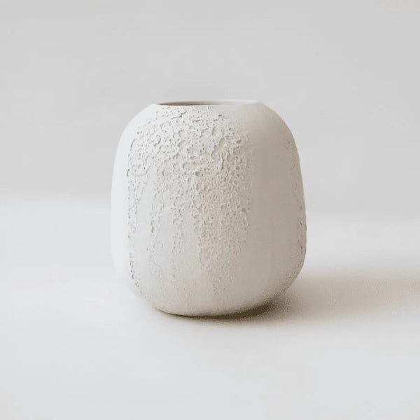 vase boule rond en céramique aspect minéral