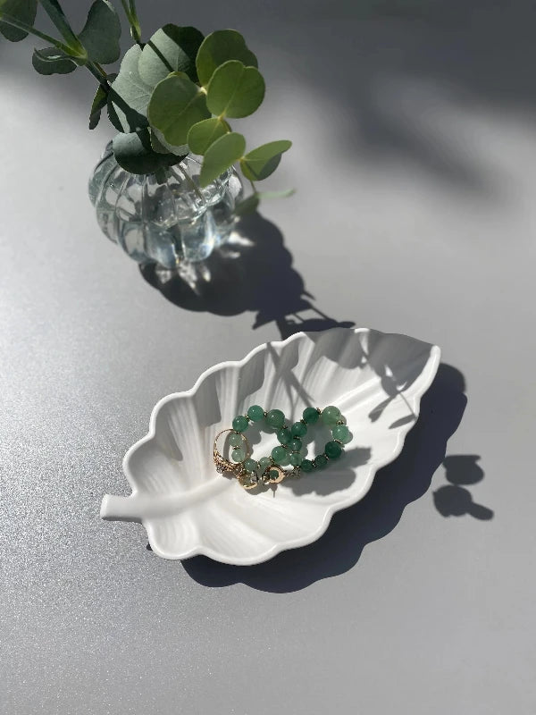 vide-poche feuille en résine blanche écologique