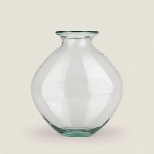 Trés grand vase transparent en verre recyclé fabriqué artisanalement en Allemagne vue de face