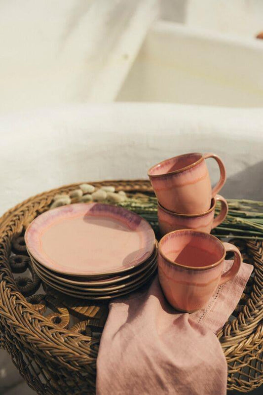 Tasse en céramique rose