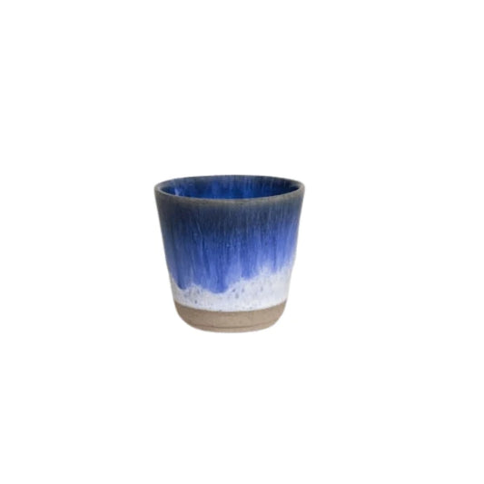 tasse à expresso en céramique bleu faite à la main au Portugal