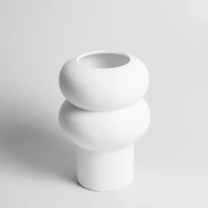 vase blanc en céramique durable